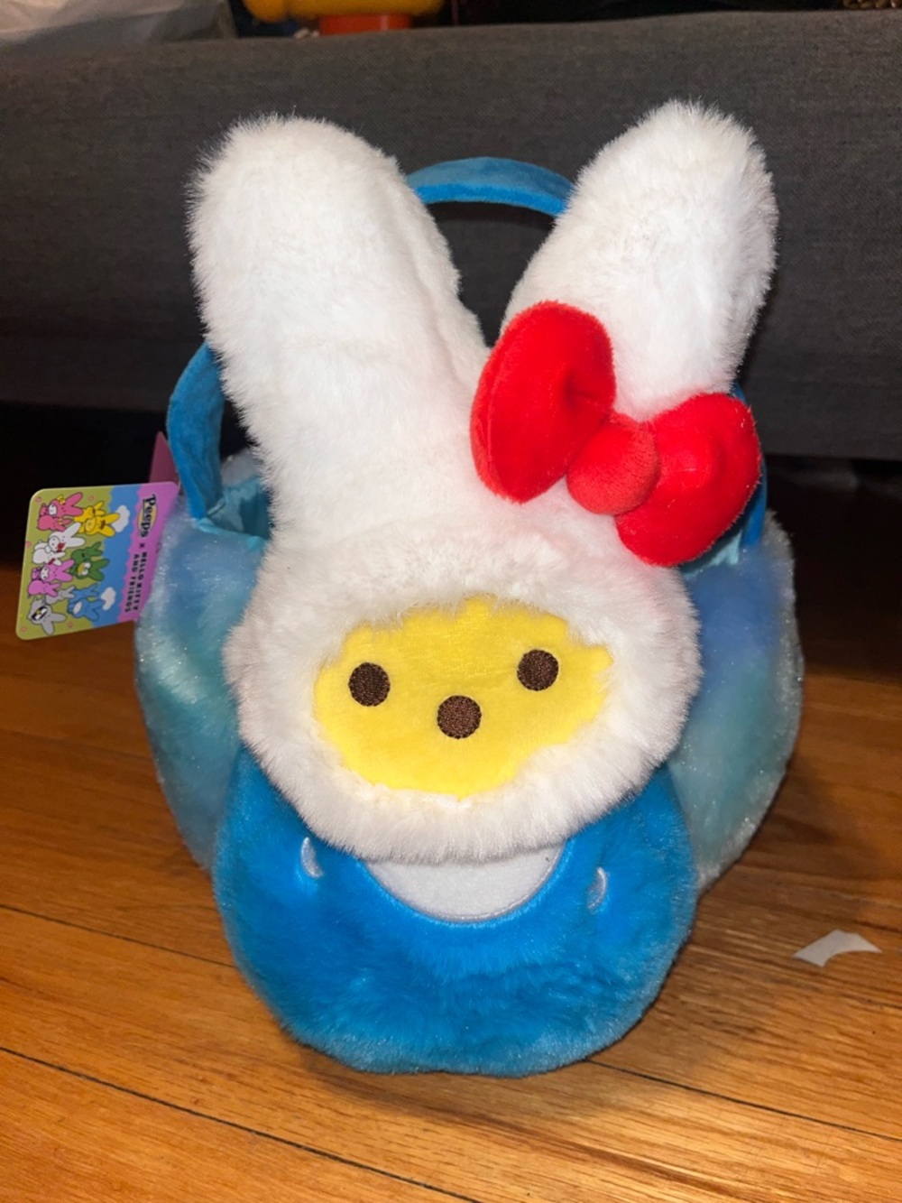 Hello Kitty Basket - Picture 2 of 4